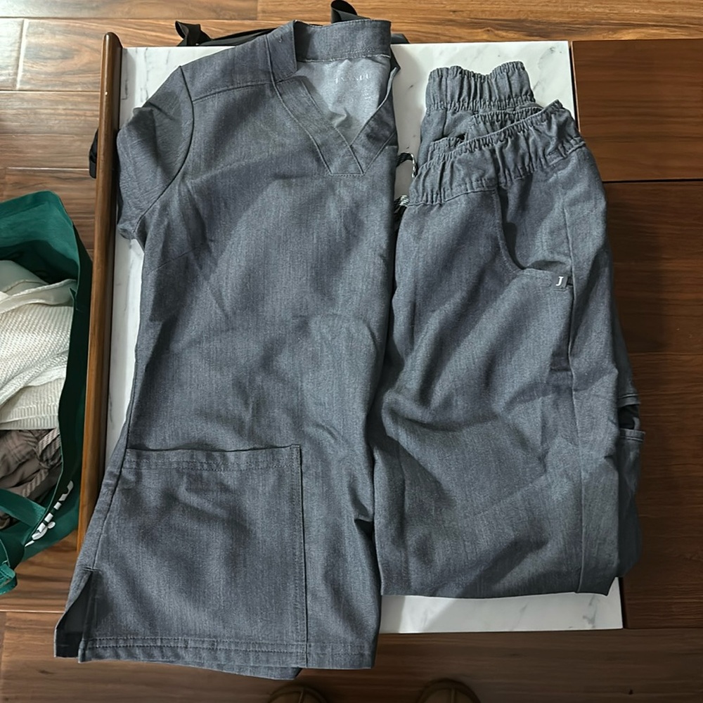 Jaanuu gray scrubs jogger - also have pink and green